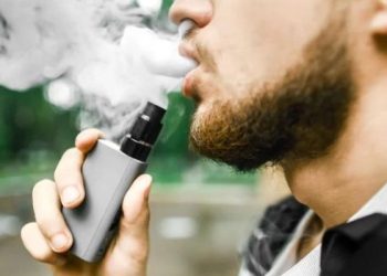 Anvisa recomenda que proibição da venda, importação e propaganda de cigarros eletrônicos.