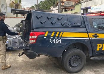 Piraí – Foragido da Justiça por tráfico de drogas é preso em carro de aplicativo de carona