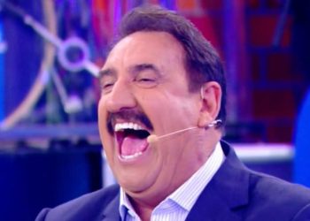 Ratinho vence a Globo de ponta a ponta e alcança feito inédito desde a sua estreia no SBT