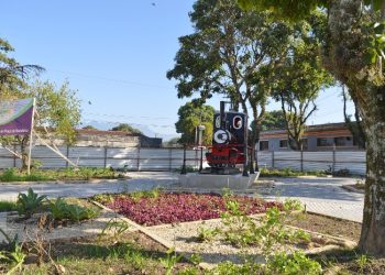 Prefeitura de Resende entrega praça do trenzinho após obras de revitalização