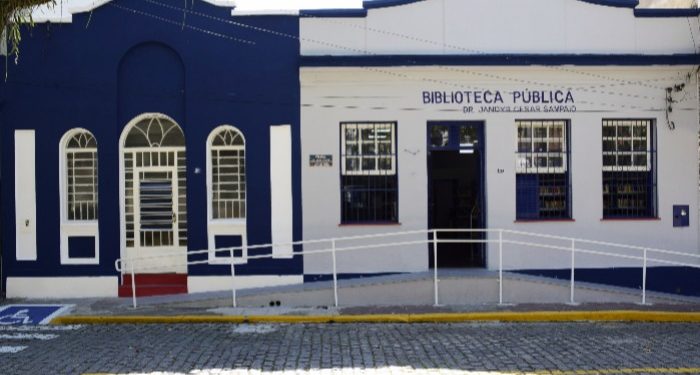 População de Resende agora pode consultar acervo da biblioteca pública