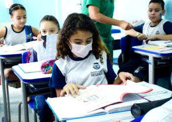 Resende se destaca entre as cinco cidades do RJ com cobertura total no programa saúde na escola