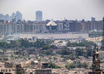 Incêndio mata 41 pessoas em igreja no Cairo