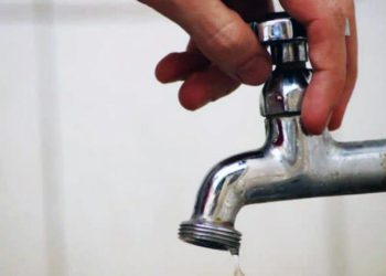 Manutenção em adutora interrompe abastecimento de água em Itatiaia