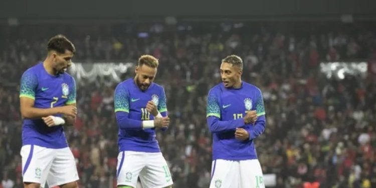 Brasil goleia a Tunísia em último amistoso antes da copa do mundo