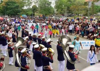 Celebrações do aniversário de Resende terá início com missa e tradicional desfile cívico