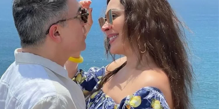 Cláudia raia anuncia gravidez