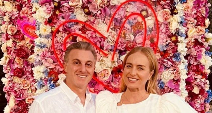 ANGÉLICA E HUCK COMPLETAM 18 ANOS DE CASADOS E TROCAM DECLARAÇÕES NA WEB