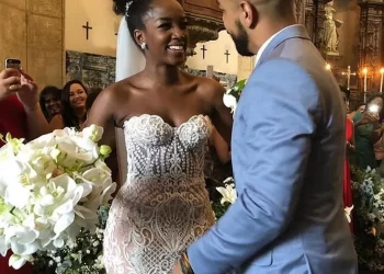 IZA anuncia fim do casamento após quatro anos: “Temos uma história linda de amor, cumplicidade e parceria”