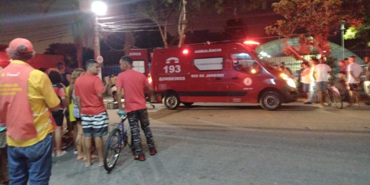CARRO PERDE FREIO DE MÃO E ATROPELA MULHER EM RESENDE