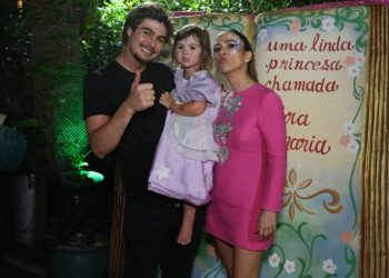 APÓS SER CRITICADA POR ROUPAS, TATÁ LEMBROU O QUE REALMENTE IMPORTA EM FESTA DE CRIANÇA