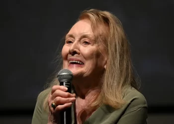 Nobel de Literatura premia Annie Ernaux, francesa que revolucionou a autoficção.