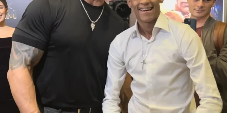 LUVA DE PEDREIRO ENCONTRA THE Rock E AS PESSOAS PERGUNTAM: “CADÊ O INGLÊS?”