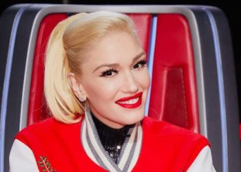 Gwen Stefani faz aniversário de 53 anos e choca fãs com aparência mais jovem: ‘Foi liofilizada’