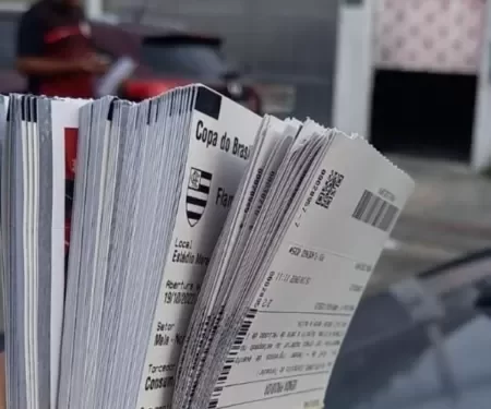 TORCIDA SEM INGRESSO! PODE ISSO PRODUÇÃO?