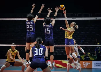 Brasil reencontra Japão em busca da vaga na semi do Mundial.