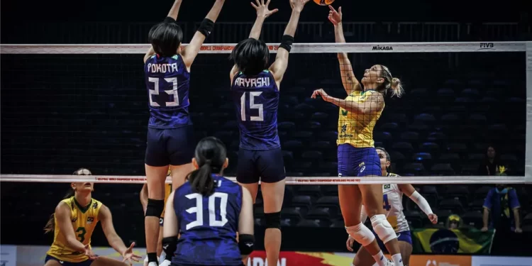 Brasil reencontra Japão em busca da vaga na semi do Mundial.