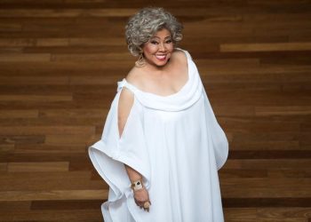 ‘TIREI O ÚTERO’: REVELA ALCIONE AO FALAR SOBRE FILHOS