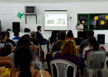 CONCESSÃO DE USO DE 64 APARTAMENTOS NO BAIRRO BAIXADA DA OLARIA É ASSINADA PELO PREFEITO DE RESENDE