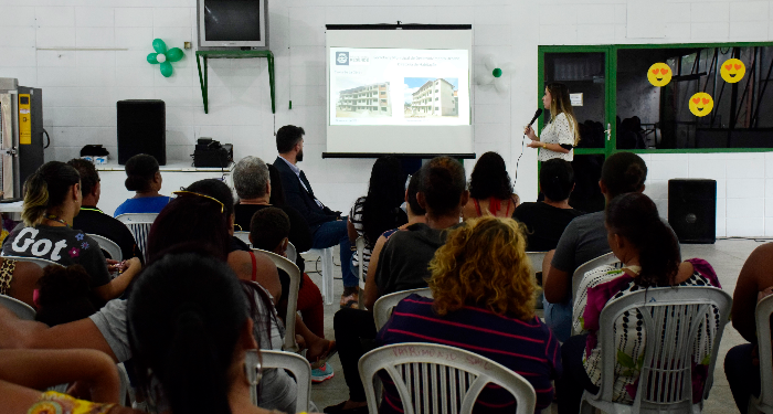 CONCESSÃO DE USO DE 64 APARTAMENTOS NO BAIRRO BAIXADA DA OLARIA É ASSINADA PELO PREFEITO DE RESENDE