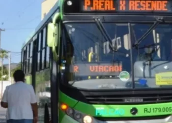 VIAÇÃO FALCÃO RETOMA SUAS ATIVIDADES APÓS MANIFESTAÇÃO DO S CAMINHONEIROS