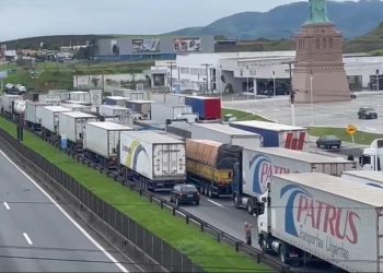 PARALISAÇÃO CAUSA TRANSTORNOS NA REGIÃO