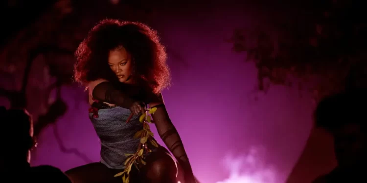 ‘SAVAGE X FENTY SHOW Vol.4’ RIHANNA ANIMADA COM OS BASTIDORES