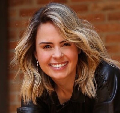 ANA PAULA RENAULT PERDEU 200 MIL SEGUIDORES NAS ELEIÇÕES