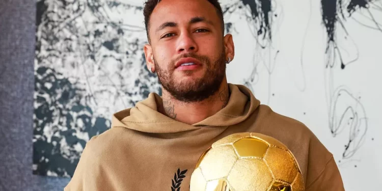 ÍCONE POPULAR NEYMAR FAZ SUCESSO DENTRO E FORA DE CAMPO