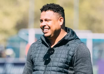 FENÔMENO SE RECUPEROU DE COVID-19 E JÁ ESTA NO CATAR PARA ASSISTIR BRASIL X SUÍÇA