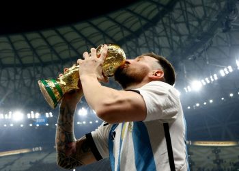 ARGENTINA CONQUISTA O TRICAMPEONATO MUNDIAL E CONSAGRA LIONEL MESSI
