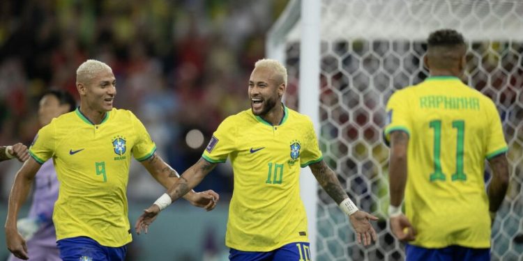SELEÇÃO BRASILEIRA DÁ SHOW, GOLEIA COREIA DO SUL E VAI ENCARAR CROÁCIA NAS QUARTAS