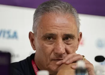 TITE É ROUBADO NO RIO DE JANEIRO E LEVA BRONCA DO LADRÃO