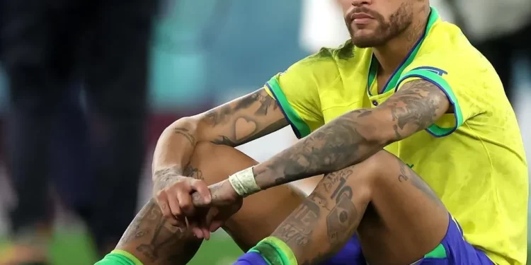 NENHUM DOS NOSSOS MAIORES CRAQUES DE PELÉ A RONALDO, CHEGOU A COPA AOS 34 ANOS