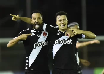 VASCO EM FASE DE FORMAÇÃO CRIA SUA IDENTIDADE