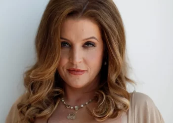 MORRE LISA MARIE PRESLEY