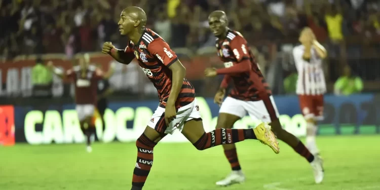 LORRAN APROVEITA OPORTUNIDADE E GAROTOS DO FLA REAGEM NO SEGUNDO TEMPO