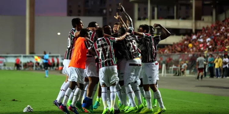 FLUMINENSE VOLTA A CARIACICA E BUSCA VITÓRIA