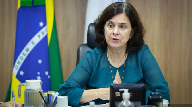MINISTRA DA SAÚDE REVOGA PORTARIA QUE DIFICULTAVA ABORTO LEGAL NO PAÍS