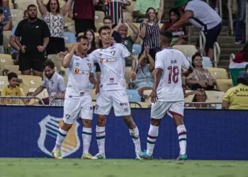FLU VENCE JOGANDO PARA O GASTO