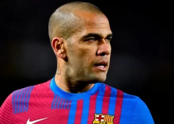 DANIEL ALVES CONTRATA ADVOGADO QUE JÁ DEFENDEU MESSI E BARCELONA…