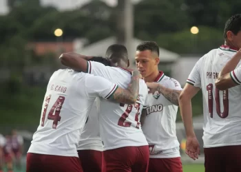 FLUMINENSE COM DINIZ É O MELHOR CARIOCA ATÉ O MOMENTO