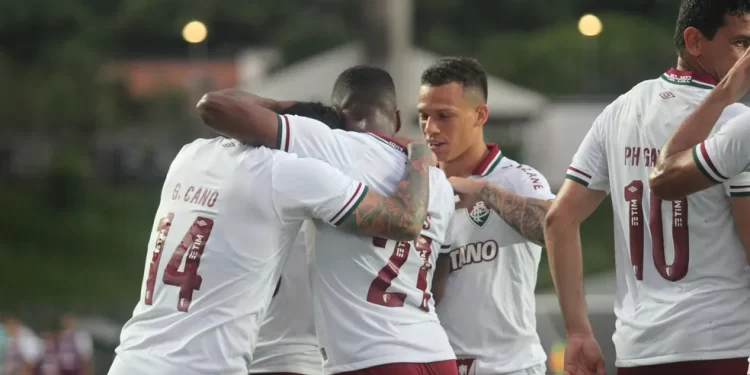 FLUMINENSE COM DINIZ É O MELHOR CARIOCA ATÉ O MOMENTO