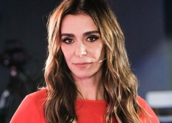 MÔNICA MARTELLI REVELA ESTUPRO NA ADOLESCÊNCIA