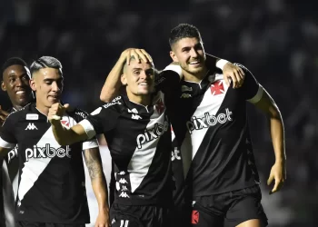 VASCO TEM PRIMEIRA GRANDE ATUAÇÃO DO ANO