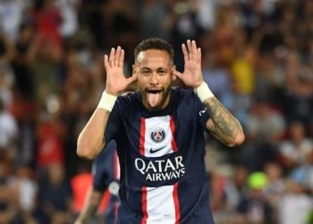 TÉCNICO DO PSG AFIRMA QUE CRAQUE BRASILEIRO USA A FOLGA COMO BEM ENTENDER