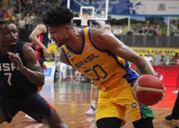 BRASIL VENCE EUA E VAI PARA O MUNDIAL DE BASQUETE