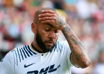 DANIEL ALVES SEGUE PRESO PELA JUSTIÇA ESPANHOLA