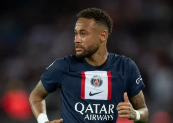 NEYMAR BATE BOCA COM DIRIGENTE DO PSG E PODE SER VENDIDO