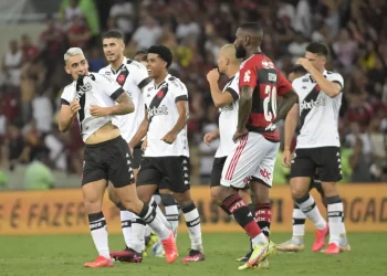 COMPETITIVO E ORGANIZADO VASC O SAI NA FRENTE